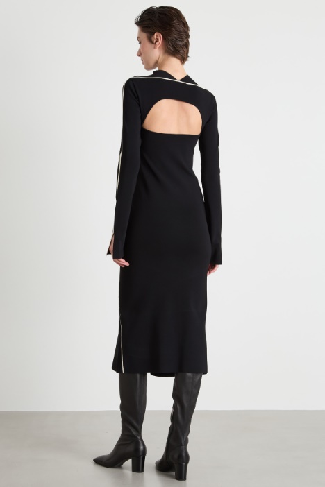 Abito aderente in maglia