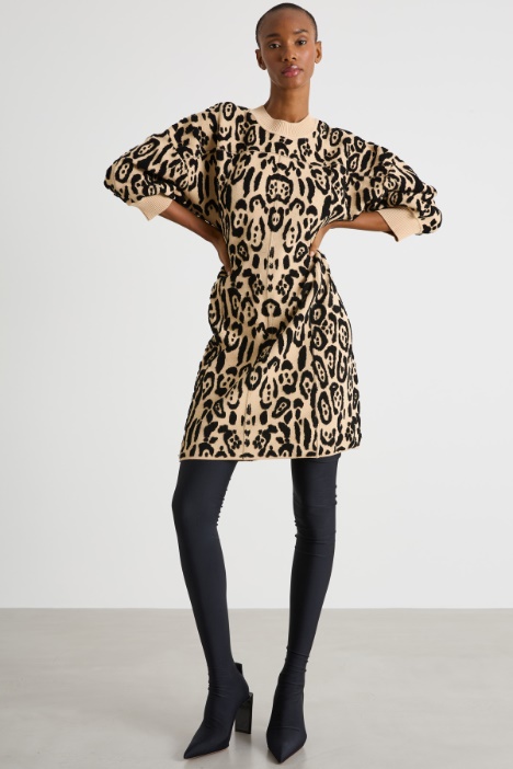 Vestido de jacquard con estampado animal