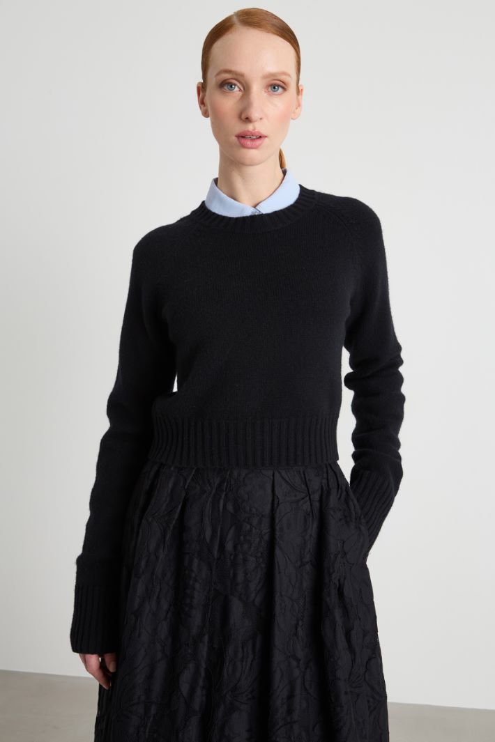 Fitted cropped jumper Intrend - 2