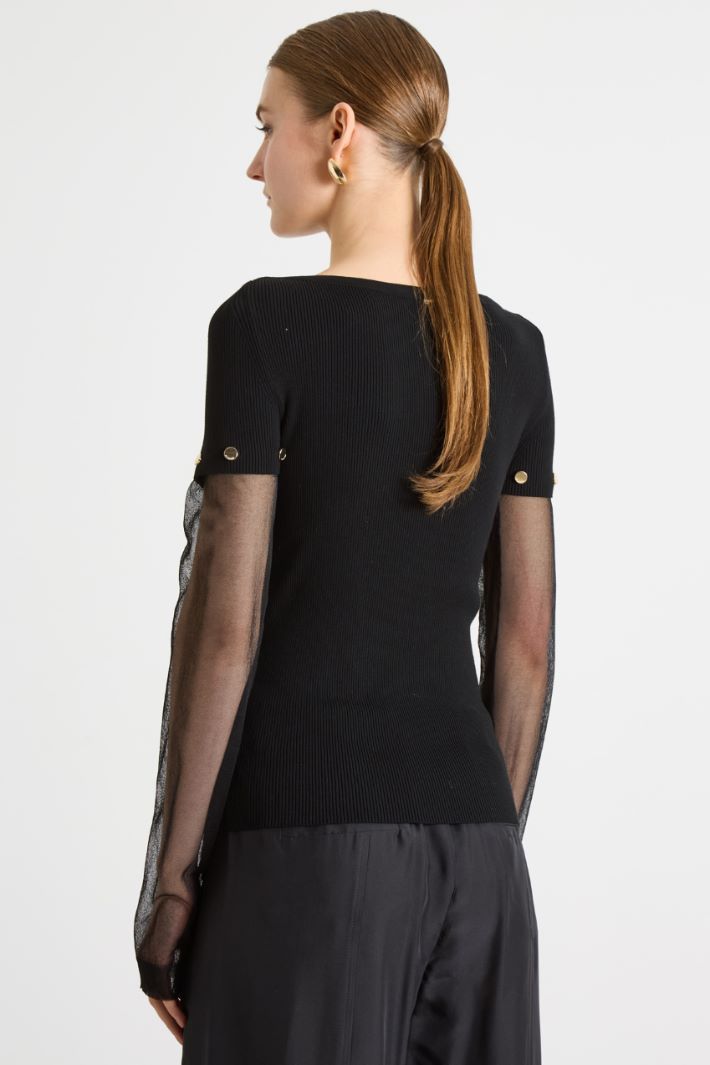 Sheer-Sleeved Top Intrend - 4