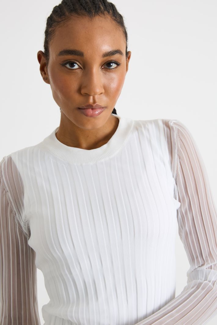 Sheer jersey top with matching vest Intrend - 3