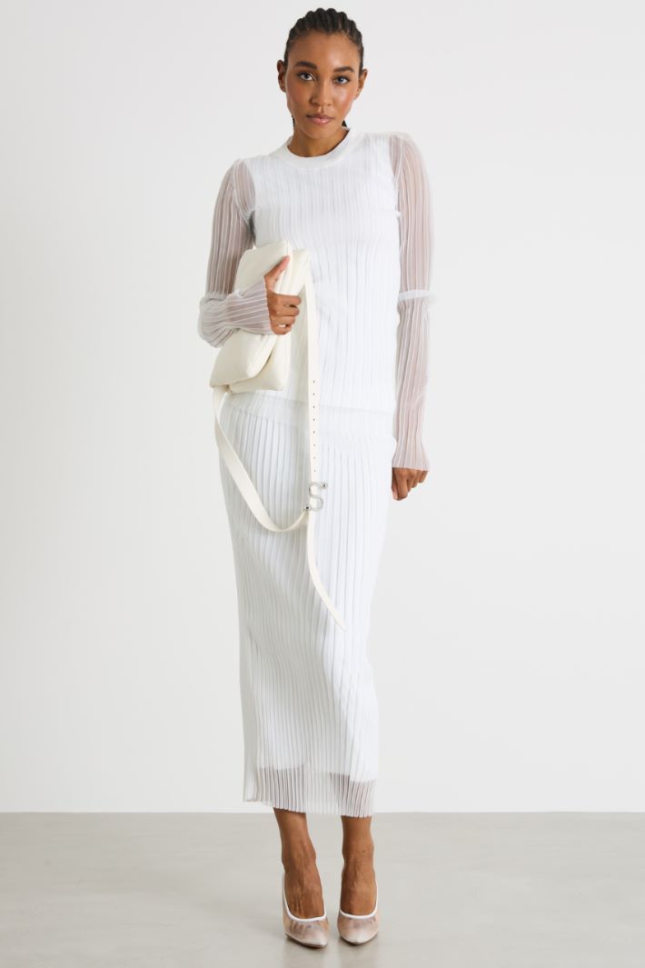 Sheer jersey top with matching vest Intrend