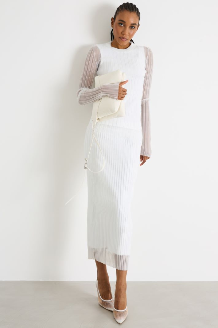 Sheer knit skirt Intrend