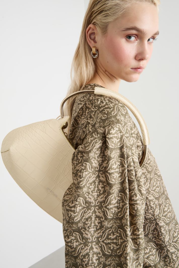 Croc-embossed leather mini bag Intrend - 5