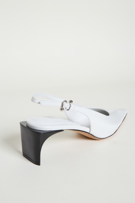Slingback a punta