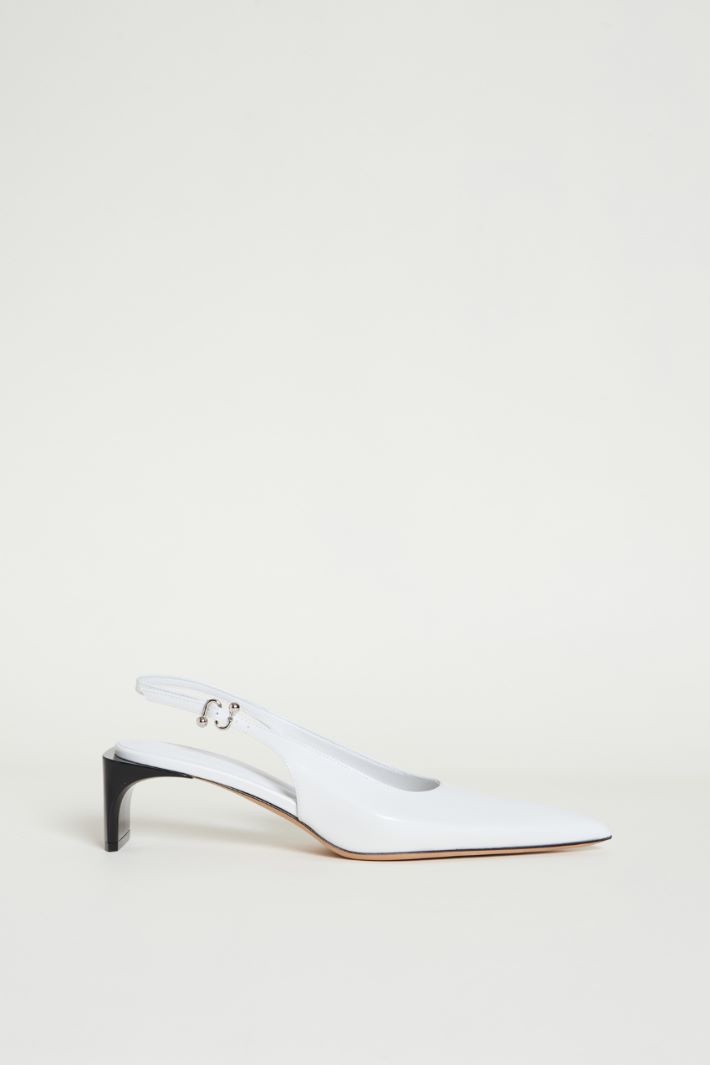 Pointed slingbacks Intrend