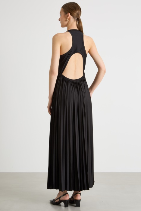 Abito lungo con gonna plissé