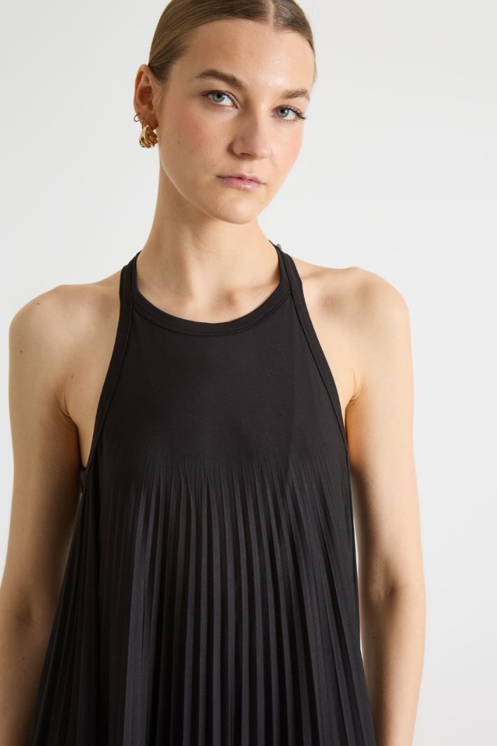 Vestido largo con falda plisada Intrend - 3