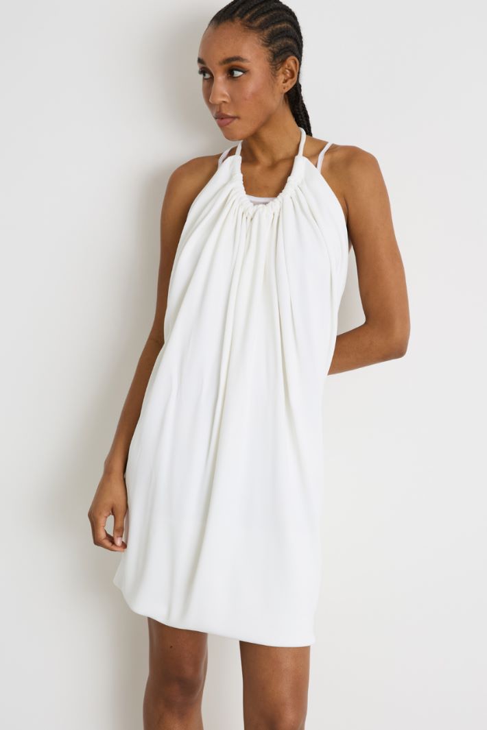 Short halterneck dress Intrend - 2