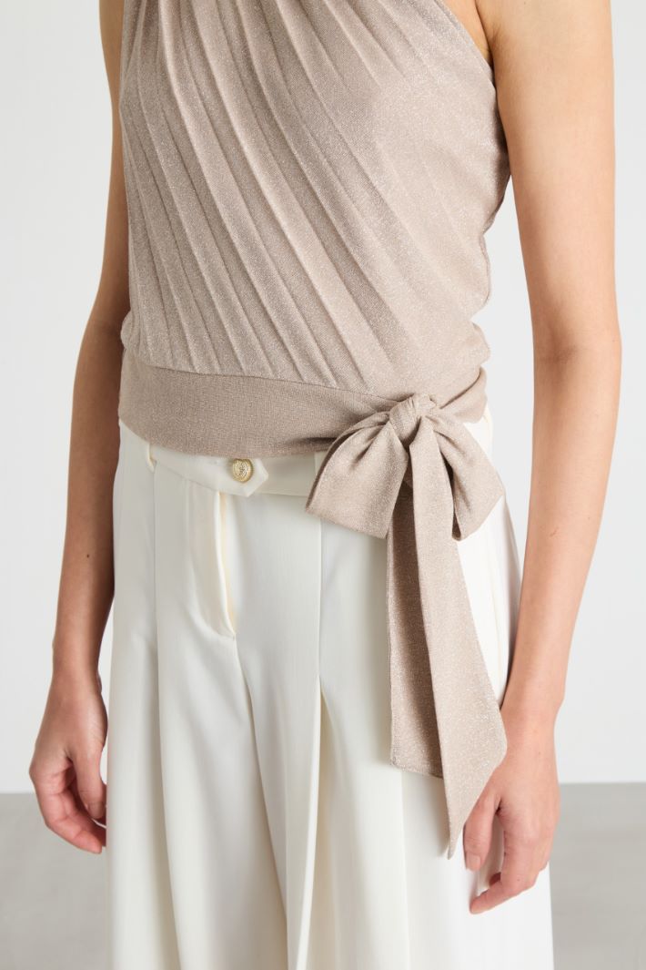 One-shoulder top in metallic-finish jersey Intrend - 3