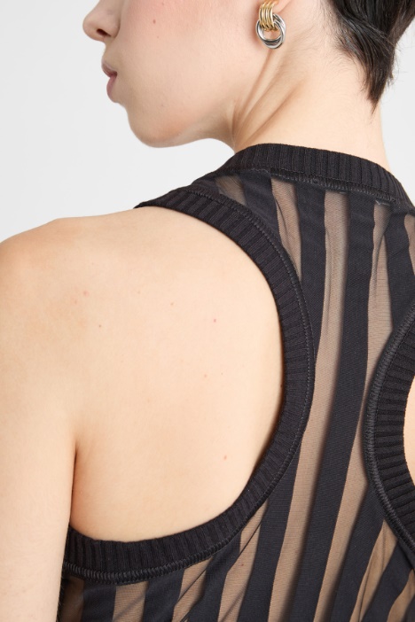 Body in jersey rigato