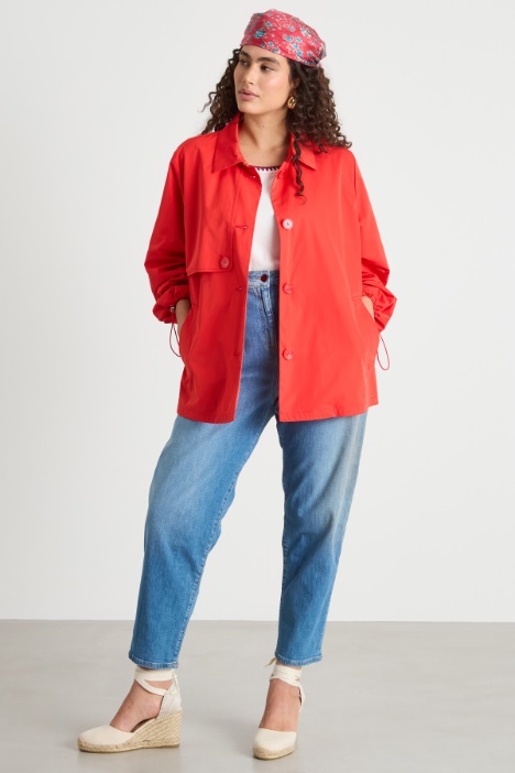 Short drawstring raincoat Intrend