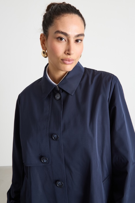 Impermeabile corto con coulisse