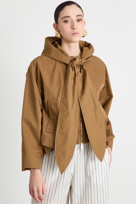 Impermeable con capucha