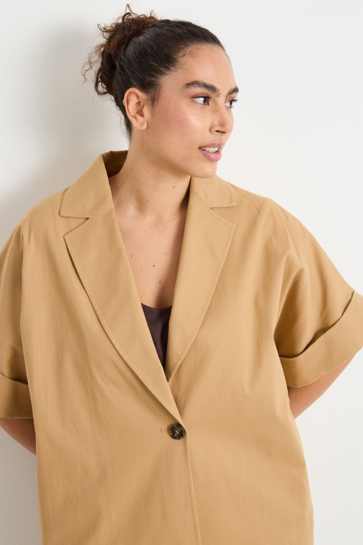 Boxy blazer with wide sleeves Intrend - 3