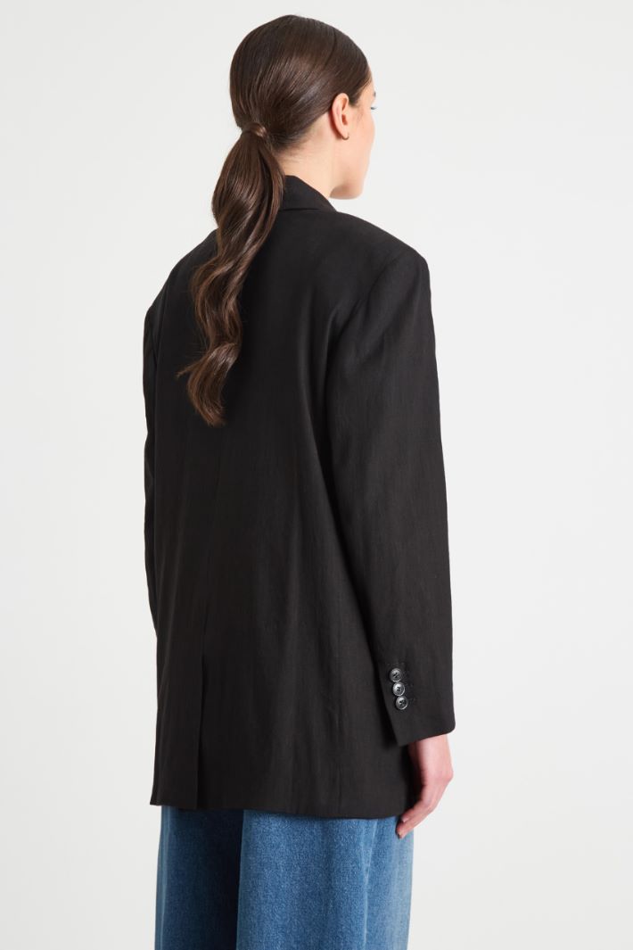 Blazer oversize con broche Intrend - 4