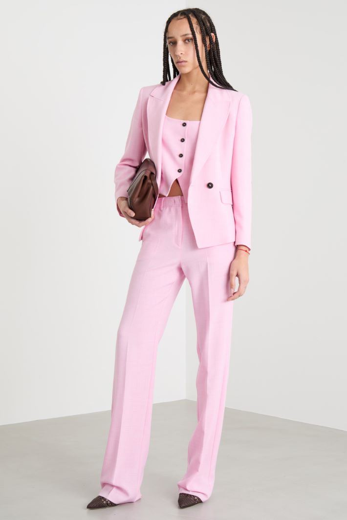 Blazer doppiopetto con maxi rever a lancia Intrend