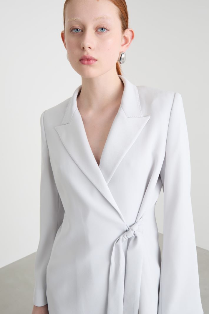 Fitted jacket with ribbon fastening Intrend - 3