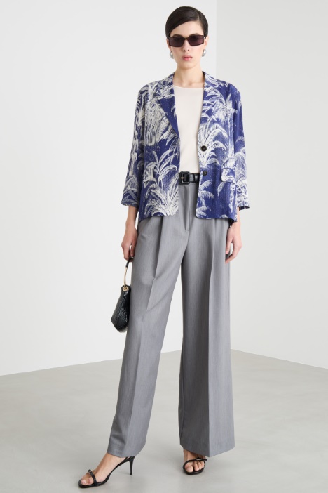 Blazer estampado con cinturón Intrend