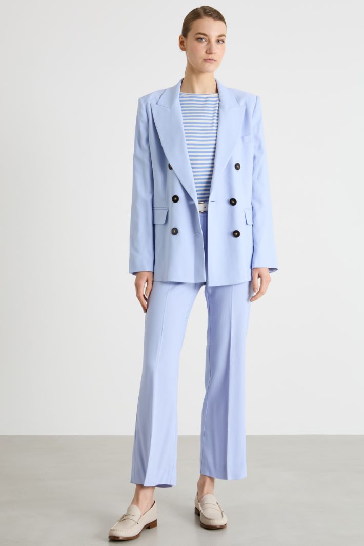 Blazer de sarga elástica Intrend