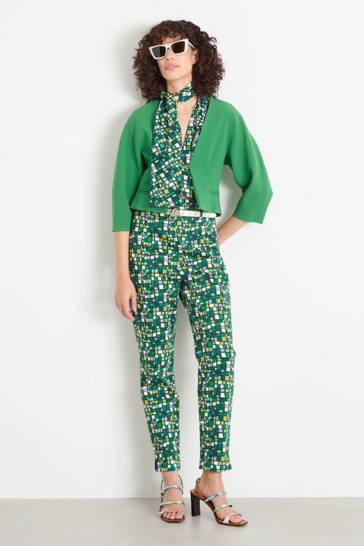 Giacca crop aderente in cady Intrend