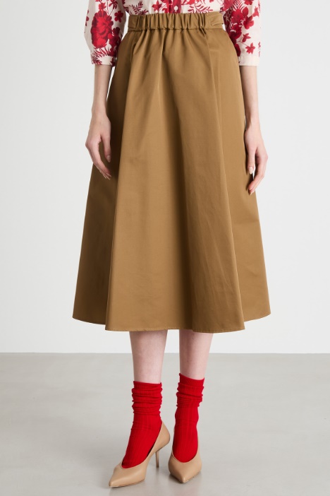 Falda de vuelo de gabardina