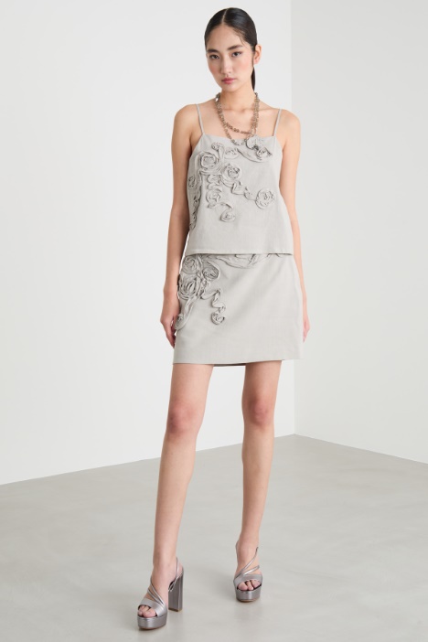 Floral-embroidered mini skirt Intrend