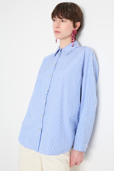Poplin shirt with floral appliqué Intrend