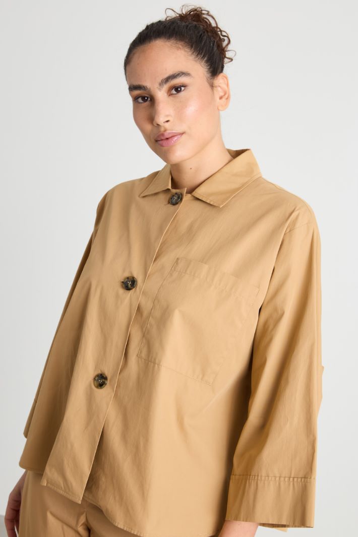 Boxy shirt with a flared hem Intrend - 3
