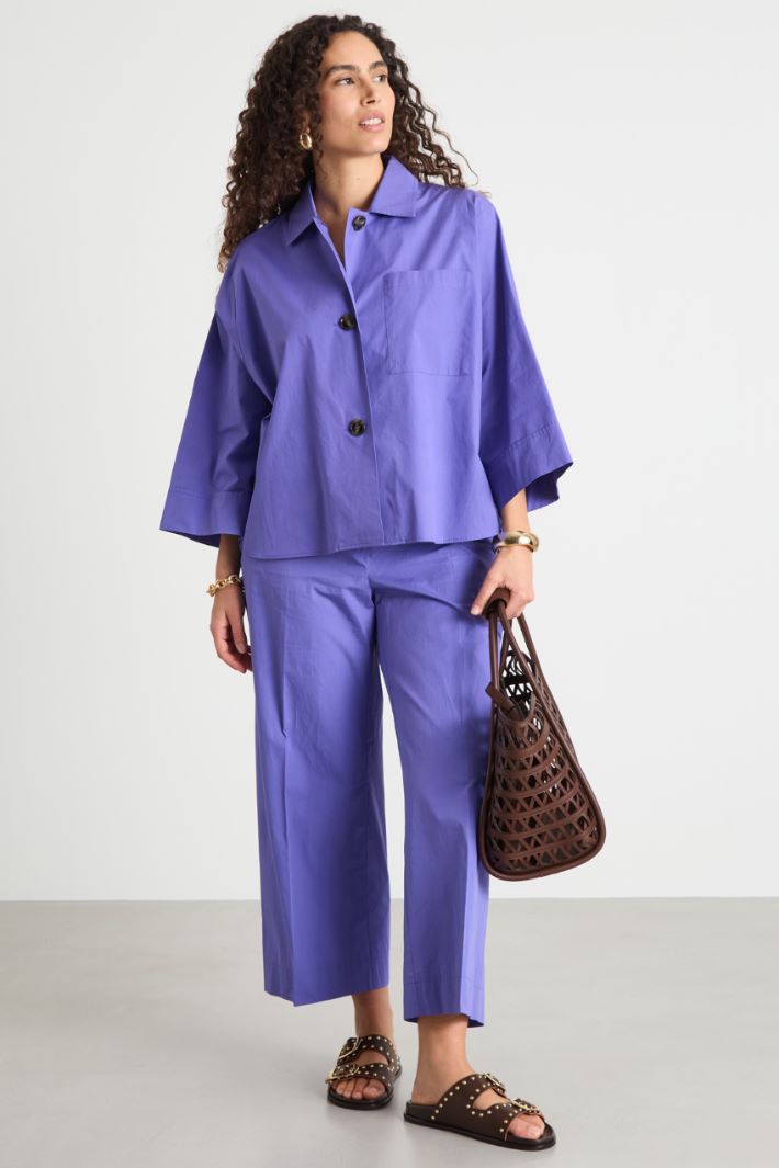 Boxy shirt with a flared hem Intrend