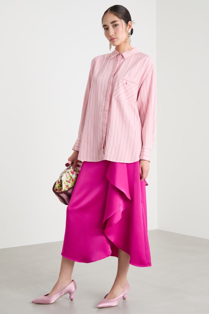 Flowing blouse with pocket detail Intrend