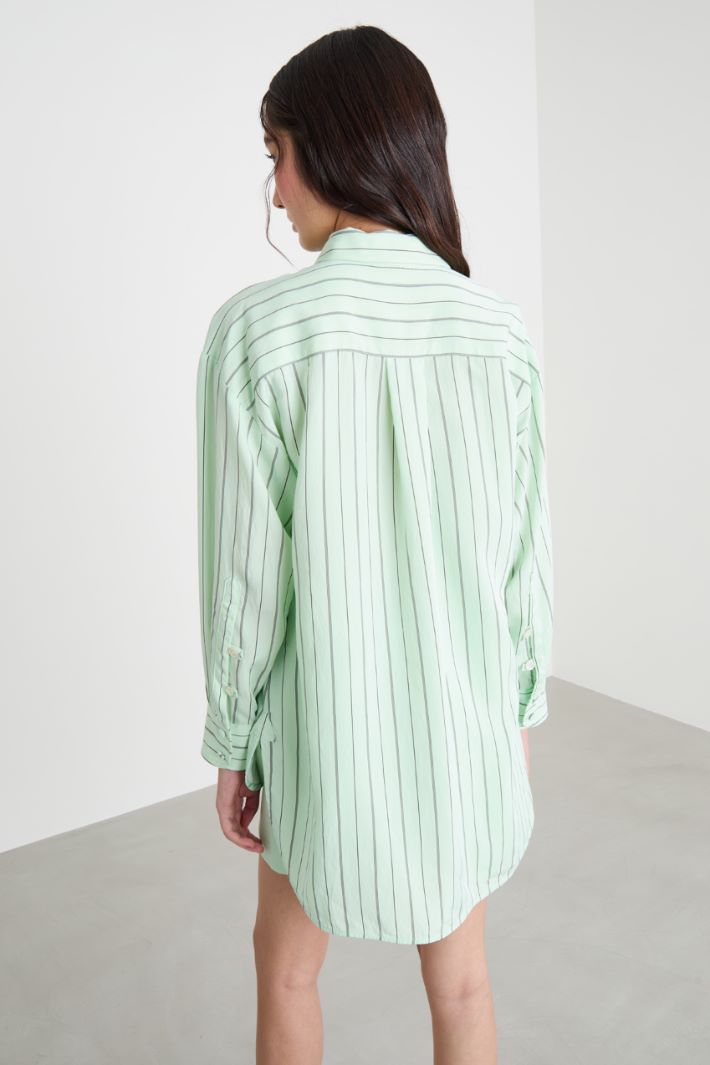 Flowing blouse with pocket detail Intrend - 4