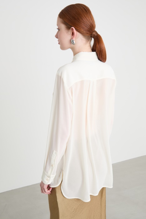 Blusa in georgette con pieghe