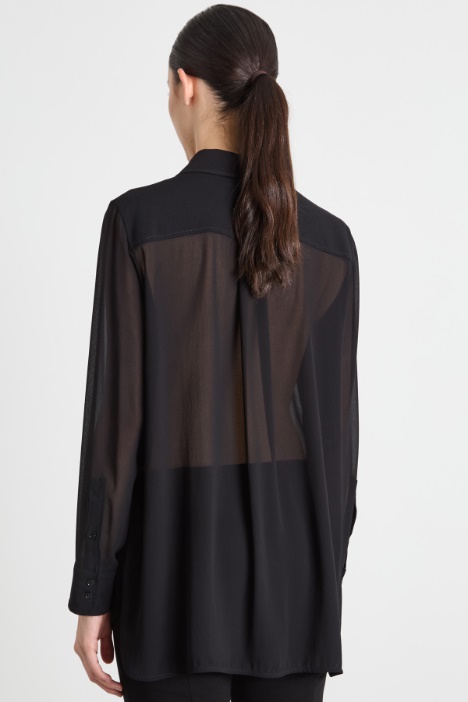 Blusa in georgette con pieghe