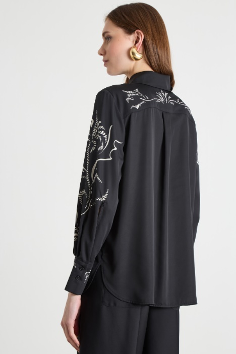 Blusa in raso stampato