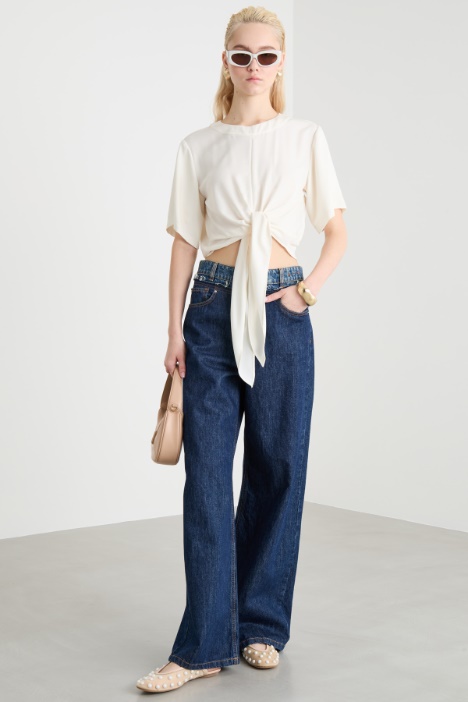 Blusa crop con nodo Intrend