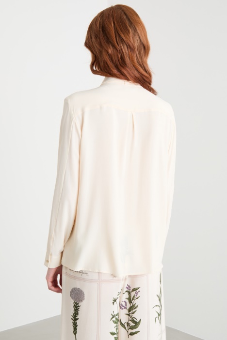 Blusa in crepe de chine