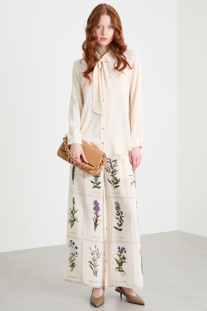 Crepe de chine blouse Intrend