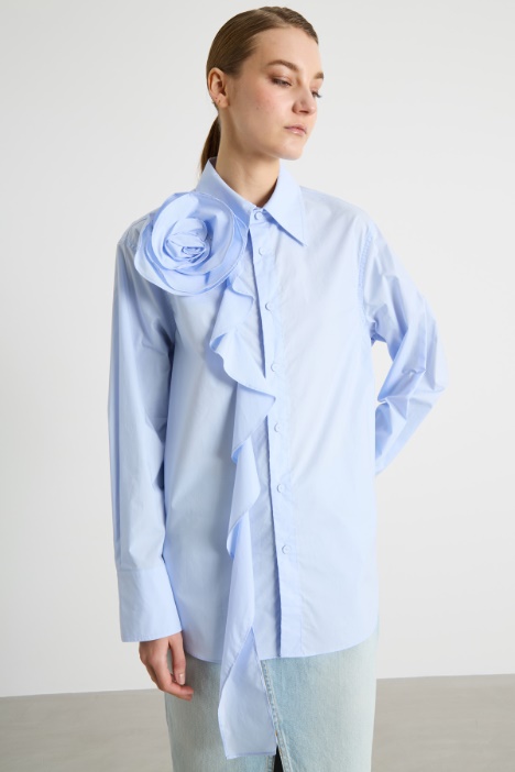 Camisa con ruches y aplicación floral Intrend