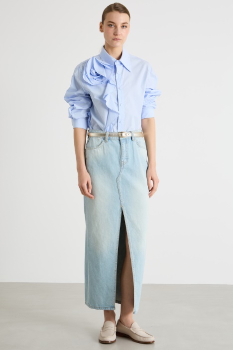 Shirt with ruffles and floral appliqué Intrend