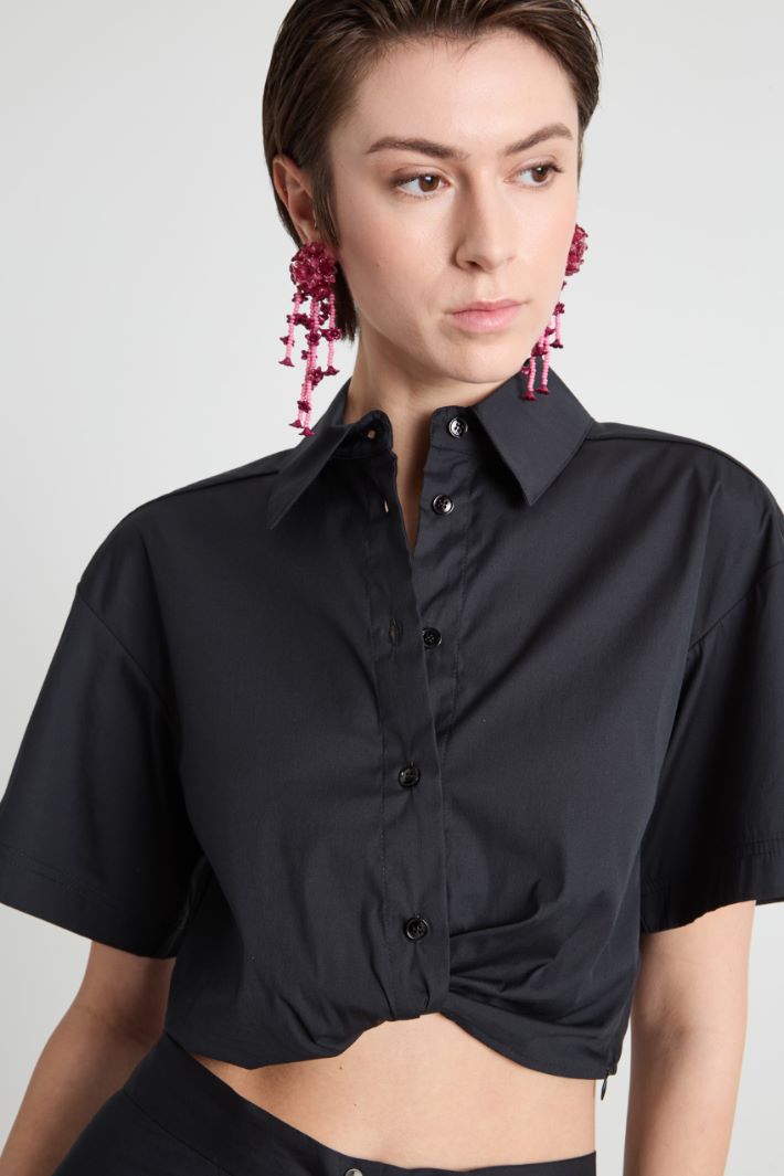 Ruched cropped shirt Intrend - 3