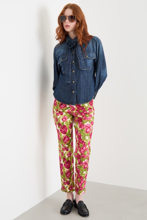 Floral-appliqué denim shirt Intrend