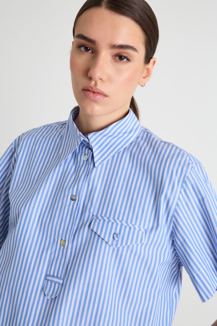 Camisa crop de popelina Intrend - 3
