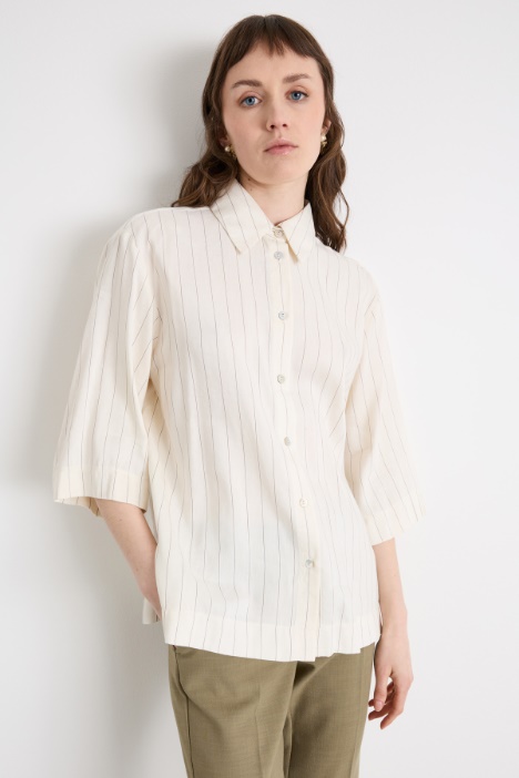 Straight-cut short-sleeved shirt Intrend