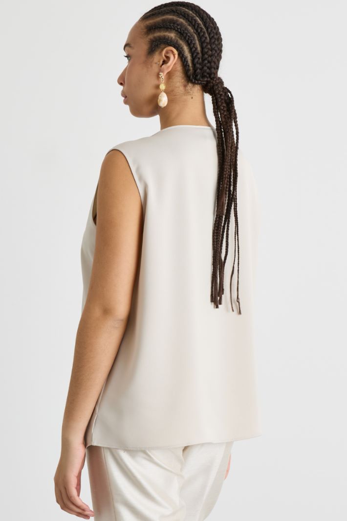 Top in crepe lucido Intrend - 4