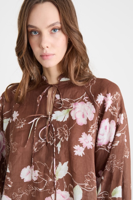 Blusa con nastri