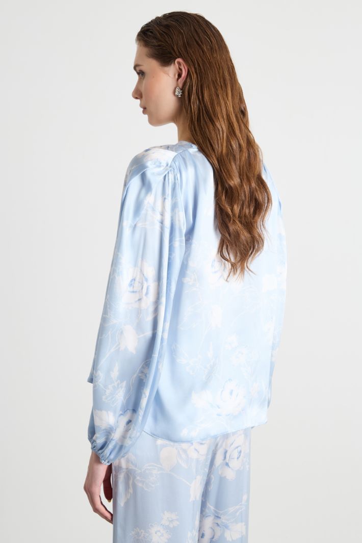 V-neck blouse Intrend - 4