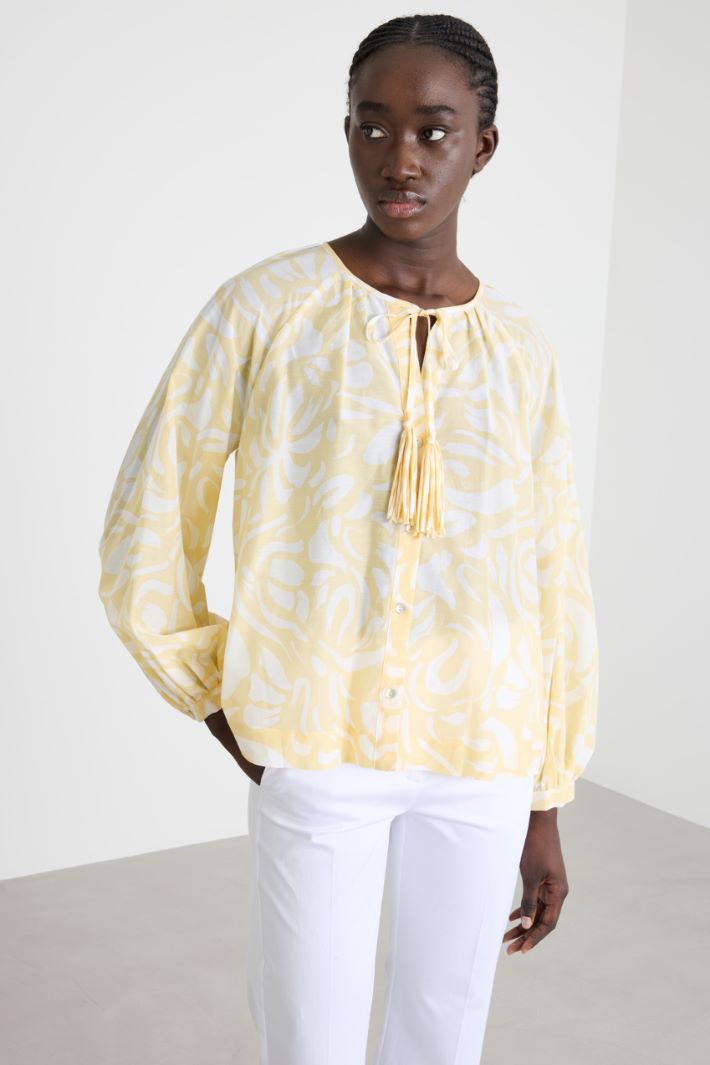 Tie-neck blouse Intrend - 2