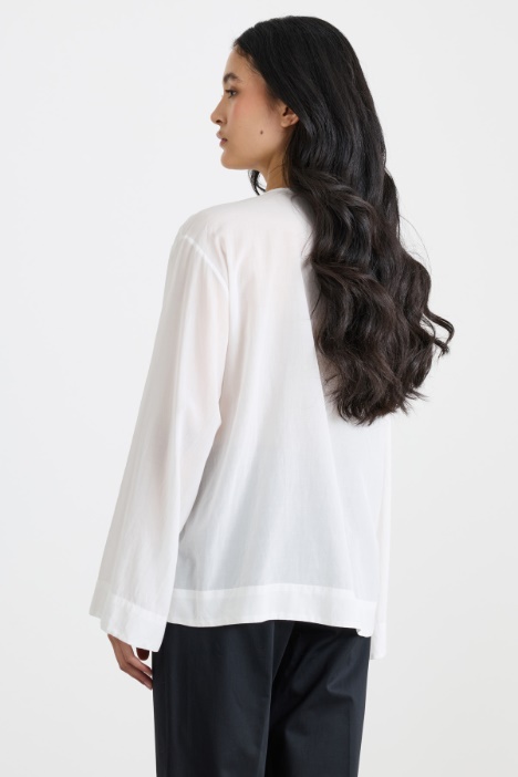 Blusa con ricamo di perline