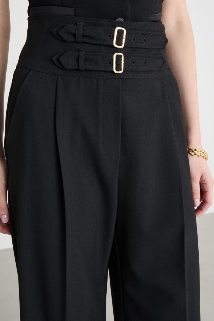 Trousers with straps Intrend - 3